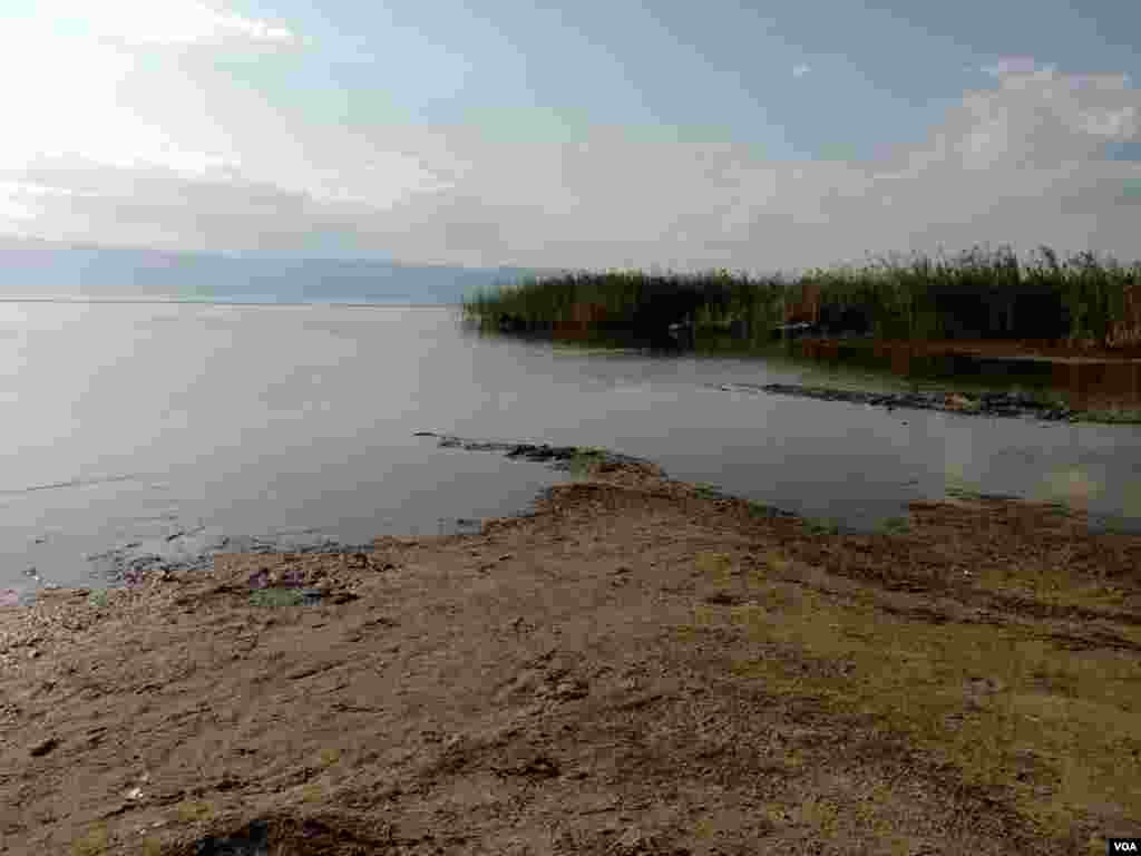 Prespa Lake low level of the water - 08