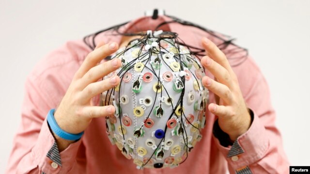 Serie televisiva buscará responder a las preguntas más frecuentes sobre los misterios del cerebro.