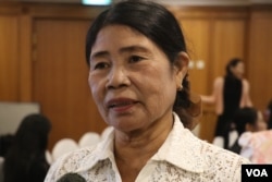 Chhay Sat, the deputy commune chief from Dounkeo commune in Siem Reap province, joined trainings under three-year project funded by EU on “Women into politics”, Nov.29, 2018. (Sun Narin/VOA Khmer)