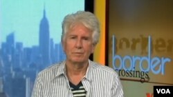 El cantautor de origen británico Graham Nash en el programa de la Voz de América "Border Crossings," en Washington, D.C., septiembre de 2014.