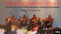 Acara Lokakarya Bali Demokrasi Forum IV di Nusa Dua Bali pada Rabu siang (7/12) yang bertema: "Peran Masyarakat Sipil dan Media Sosial dalam Partisipasi Demokrasi".