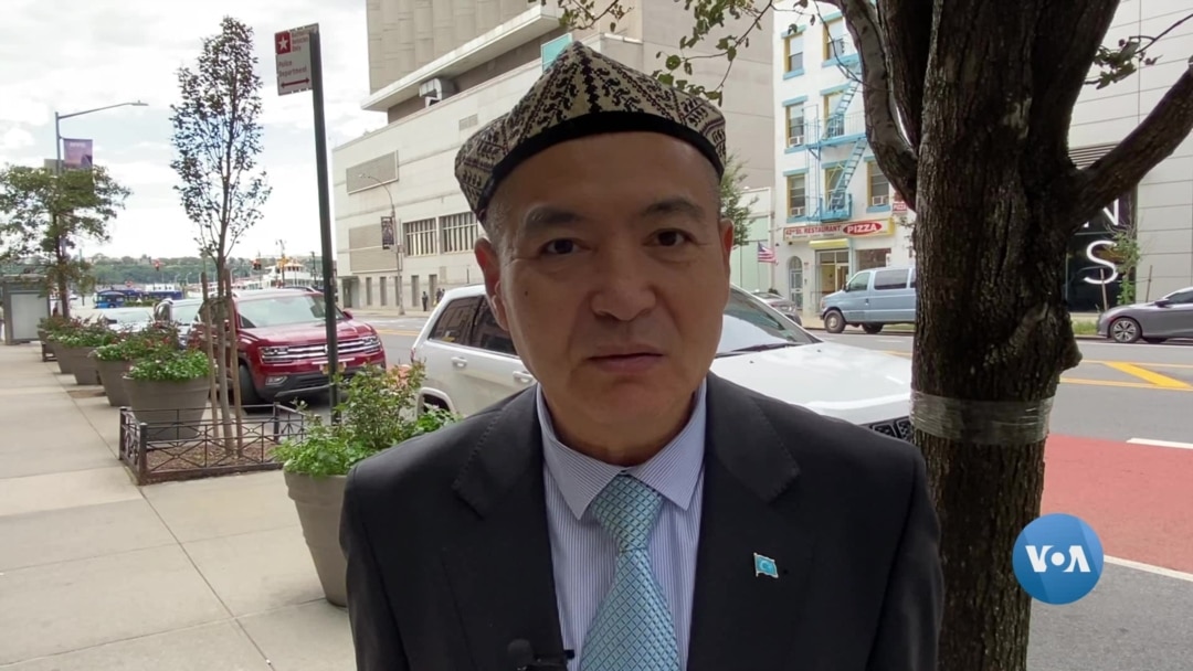 Yadigar Ganiyev, Sharqiy Turkistonning quvg’indagi hukumati a’zosi