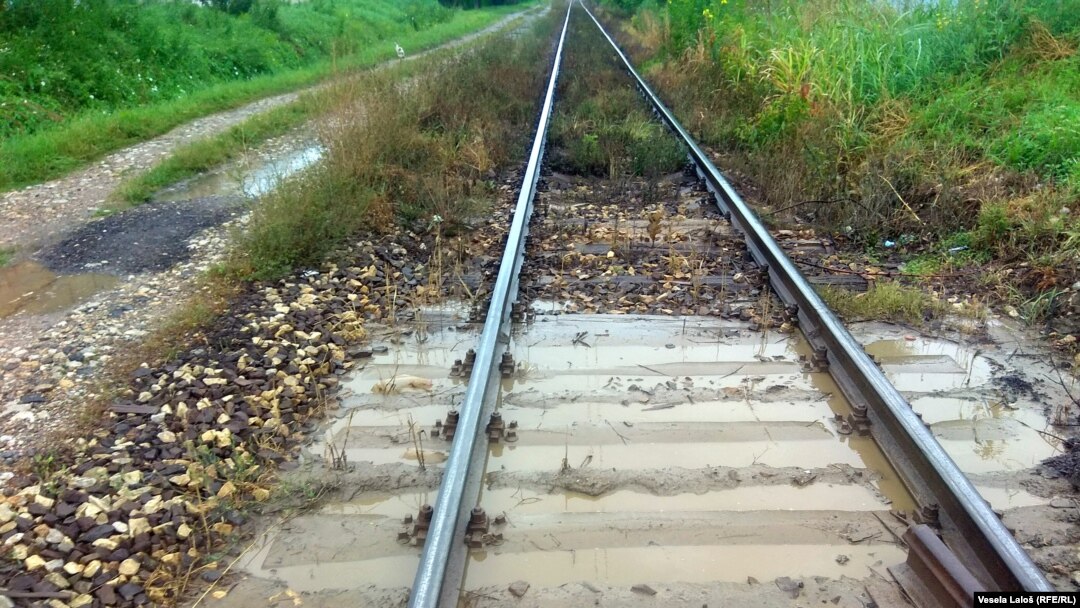 Modernizacija pruge stare više od 130 godina finansira se kineskim i ruskim kreditima (Foto: pruga Beograd-Budimpešta kod Subotice)