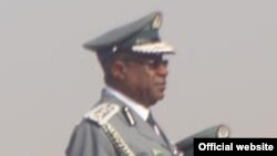 Shugaban Hukumar Kwastam ta Najeriya, Abdullahi Dikko Inde, tare da wasu manyan jami'an hukumar (Nigerian customs and excise boss, Abdullahi Dikko Inde)