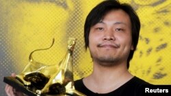 中国导演应亮因所导纪实影片《我还有话要说》获得第65届卢卡诺国际电影节最佳导演奖 （2012年8月11日）