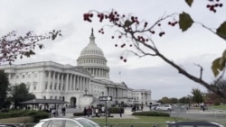 Mike Johnson faces challenge to speakership as 119th Congress begins 