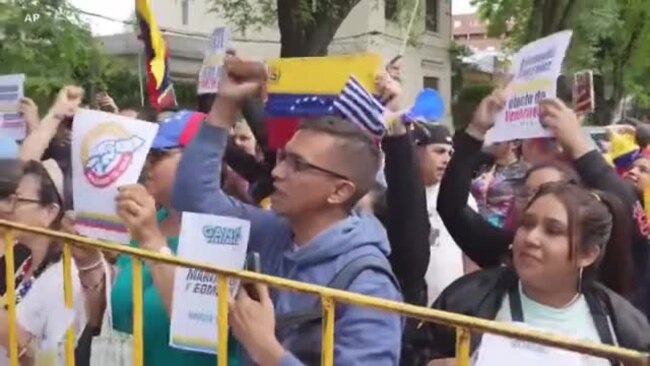 Comunidad internacional divide apoyos a días de investidura presidencial en Venezuela