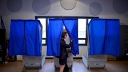 VOA连线(鲍蓉):宾州等三州拉开初选帷幕 华裔女孩角逐宾州众议员席位