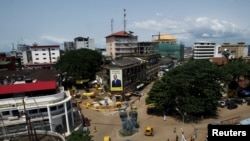 Vue sur la capitale guinéenne, à Conakry, le 8 octobre 2015.