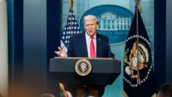 资料照片：特朗普总统在白宫新闻简报室对媒体发表讲话。(2026年1月20日)