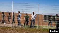 Un comité del Senado busca entregar luces sobre la problemática del aumento de detenciones de migrantes en la frontera sur.