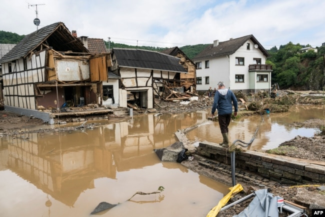 جرمنی کے دیہی علاقوں میں سیلاب کا ایک منظر