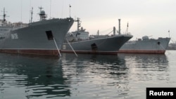 지난 24일 우크라이나 크림반도 세바스토폴 기지에 정박 중인 러시아 해군 군함들. (자료사진)