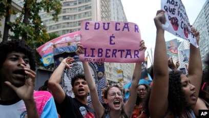 A week in the life of an 18-year-old student and activist in Brazil —  Assembly