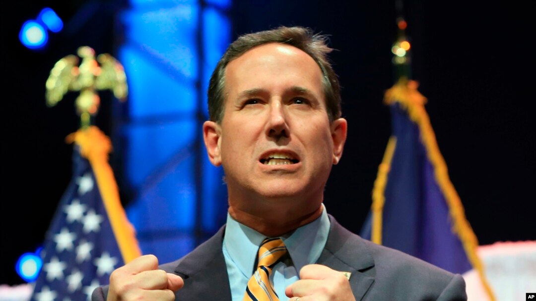 Mantan Senator Pennsylvania Rick Santorum berbicara di "Iowa Faith & Freedom 15th Annual Spring Kick Off," Waukee, Iowa, 25 April 2015. Akhir pekan ini sebelas kandidat calon presiden Partai Republik mengikuti forum serupa di Iowa. (AP Photo/Nati Harnik)