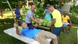 Разрезать арбуз и победить