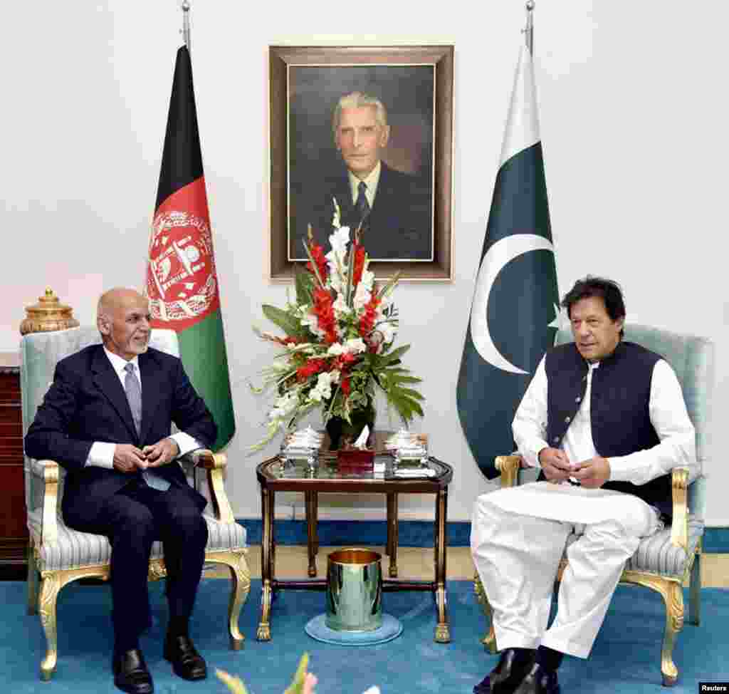 عمران خان کے وزیرِ اعظم بننے کے بعد پہلی دفعہ افغان صدر اشرف غنی نے جون 2019 میں پاکستان کا دورہ کیا جس کے نتیجے میں پاکستان اور افغانستان کے درمیان تلخیاں ختم ہونے کی امید پیدا ہوئی۔&nbsp;