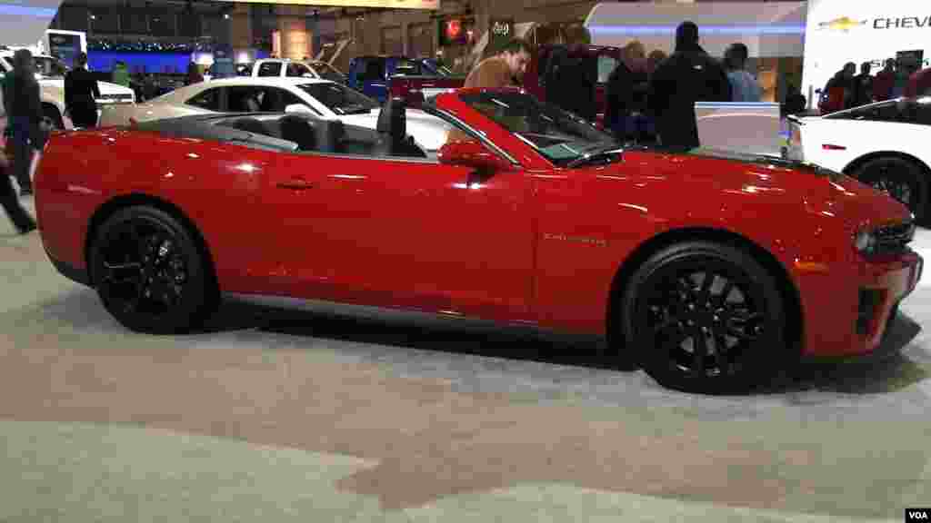 The new Camero convertable invites viewers to take a seat