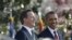 El primer ministro Cameron y el presidente Barack Obama hablaron ante la prensa en los jardines de la Casa Blanca..