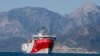 Kapal penjelajah Turki, Oruc Reis, berlabuh di Mediterania, di lepas pantai Antalya, Turki, 24 Juli 2020. (Foto: dok).