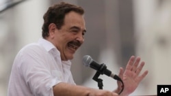 Archivo - El alcalde de Guayaquil Jaime Nebot pronuncia un discurso el 25 de junio de 2015.