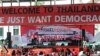 Demonstran Thailand Tentang Larangan Berkumpul
