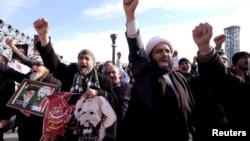 Iranian protesters chant slogans during a demonstration condemning the execution of Shi'ite cleric Sheikh Nimr al-Nimr in Saudi Arabia, at Imam Hussein Square, in Tehran, Jan. 4, 2016. 