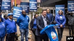 Picha ya Maktaba: kiongozi wa upinzani wa chama cha Democratic Alliance (DA) cha Afrika Kusini John Steenhuisen, akiwa Johannesburg, on Oktoba 02, 2023.