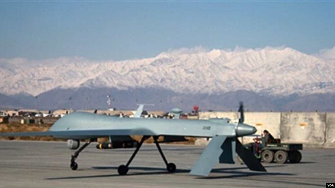 CIA menggunakan pesawat tak-berawak untuk membom persembunyian militan di Pakistan.
