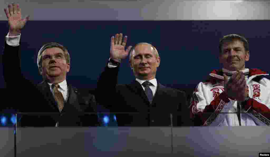 روس کے صدر ولادیمر پوٹن نے بھی اختتامی تقریب میں شرکت کی۔