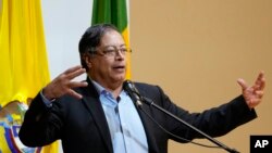 El presidente electo de Colombia, Gustavo Petro, habla con los estudiantes de la Universidad Externado en Bogotá, Colombia, el martes 26 de julio de 2022.