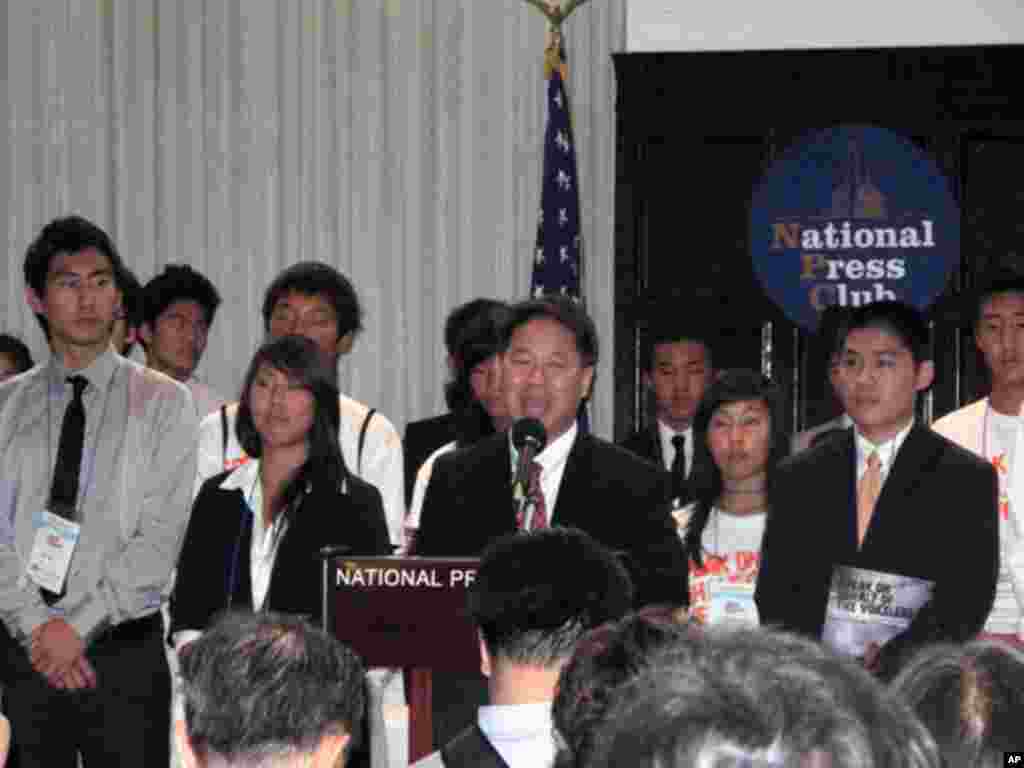 북한의 자유를 촉구하는 한인 2세 대표들