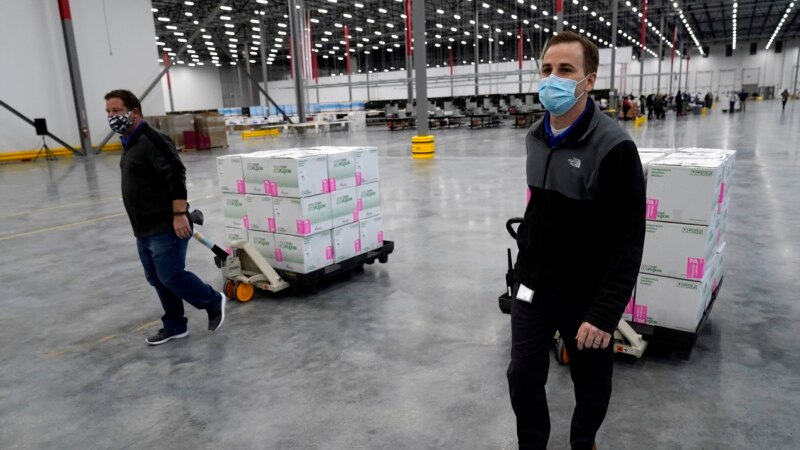 Next Americans in Line for Vaccine: People over 75, Essential Workers