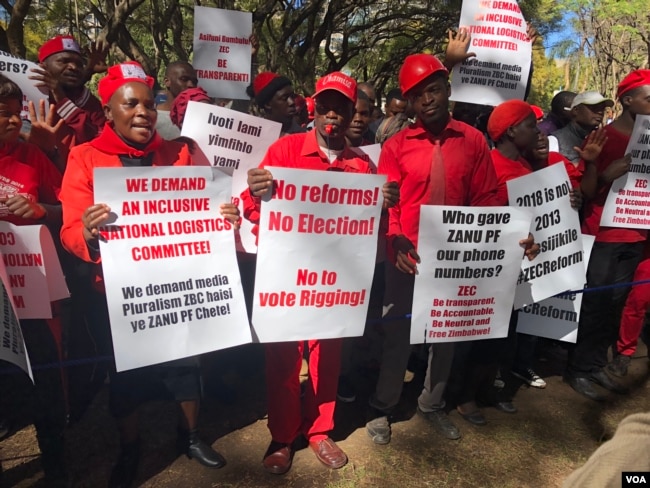 Members of the Movement for Democratic Change Alliance (MDC), protesting in Harare July 11, 2018, have on several occasions rallied to push for reforms by the Zimbabwe Electoral Commission which they accuse of plotting to rig the poll in favor of ruling Zanu-PF party. (S. Mhofu/VOA)