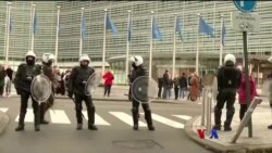 ဥရောပက ကိုဗစ်ကန့်သတ်ချက် နဲ့ ဆန္ဒပြပွဲများ