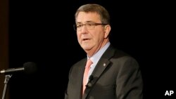 U.S. Defense Secretary Ash Carter speaks at the Commonwealth Club in San Francisco, March 1, 2016. 