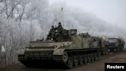 乌克兰政府军在德巴尔切夫附近
