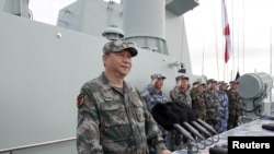 中國國家主席習近平在南中國海檢閱中國海軍 (2018年4月12日)