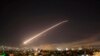 Власти Сирии сообщили об отражении ракетной атаки в районе Дамаска