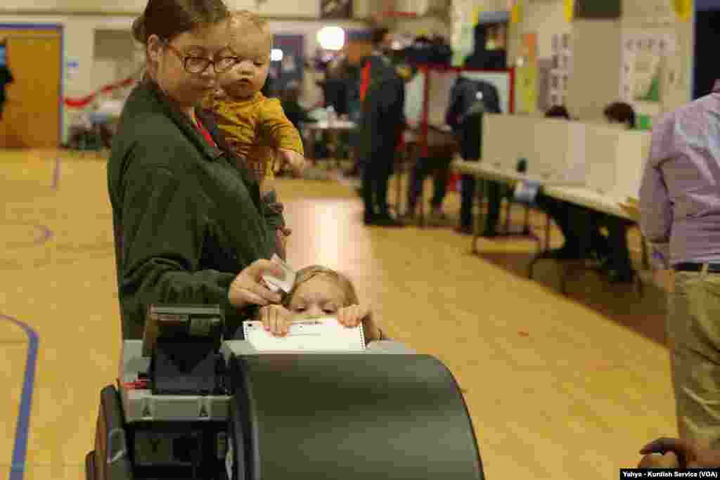 Dengdana Hilbijartinên Midterm li Arlington, Virginia