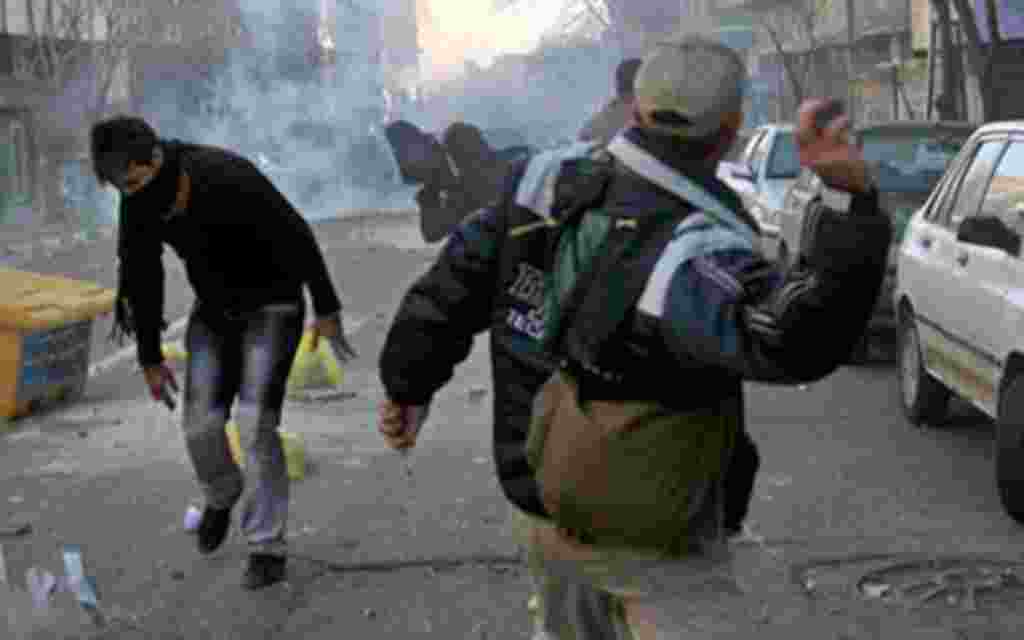 Iranians protest in Teheran.