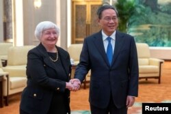 中国总理李强在北京人大会堂会见到访的美国财长耶伦。（2023年7月7日）