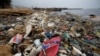 Sampah plastik dan styrofoam di pantai Cilincing, Jakarta, Indonesia, 26 November 2018. (Foto: dok). Dengan 3,22 juta ton sampah setiap tahun, Indonesia kini menjadi negara penghasil sampah plastik terbesar kedua di dunia setelah China.