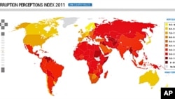 国际透明组织“2011世界各国腐败印象指数报告”截图。地图上纯黄色的国家最清廉，深红色的国家最不清廉。