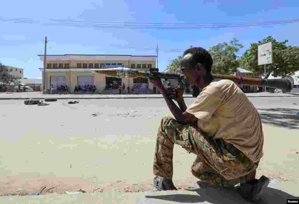 A Somali military officer supporting Hawiye opposition leaders is seen on the street of Yaqshid district of Mogadishu.