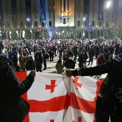 Hiljade ljudi protestuju širom Gruzije