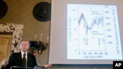 REPORT - Climate scientist Wally Broecker of Columbia University in New York addresses the audience at the ceremony in Rome where he received the Balzan Award for Outstanding Scientific Achievements on November 21, 2008.