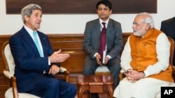Ngoại trưởng Hoa Kỳ John Kerry hội đàm với Thủ tướng Ấn Độ Narendra Modi, New Delhi, Ấn Độ, 1/8/14