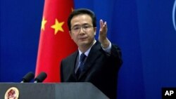 Jurubicara Kementerian Luar Negeri Tiongkok, Hong Lei membantah bahwa perusahaan telekomunikasi Tiongkok merupakan ancaman keamanan bagi Amerika (foto: dok). 