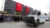 پلیس ترکیه میدان تقسیم را از معترضین خالی کرد 